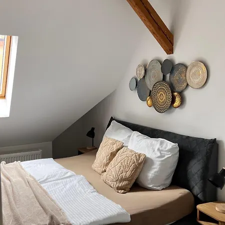 Loft, Stillvolles Wohnen Fuer Familien Und Geschaeftsreisende Bis 5 Personen Appartamento *